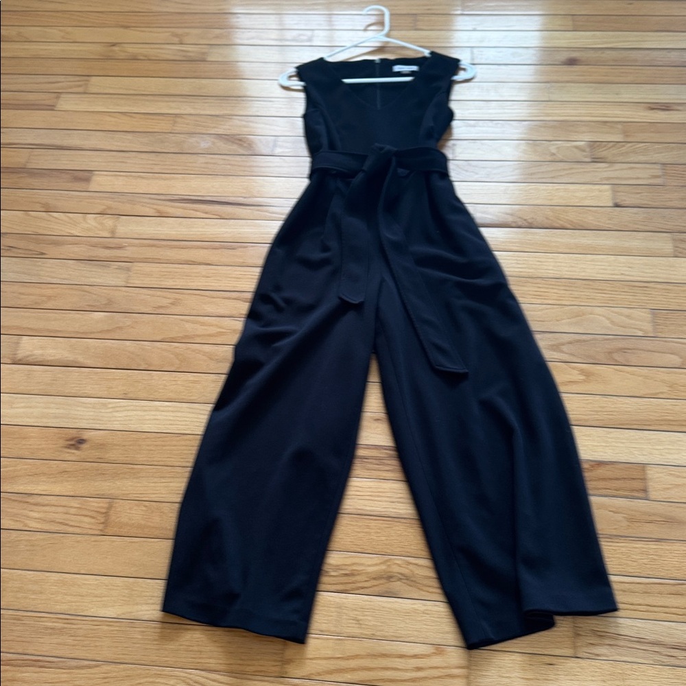 Calvin Klein Sleeveless Black V-Neck Wide-Leg Jumpsuit with Waist Tie Size 2